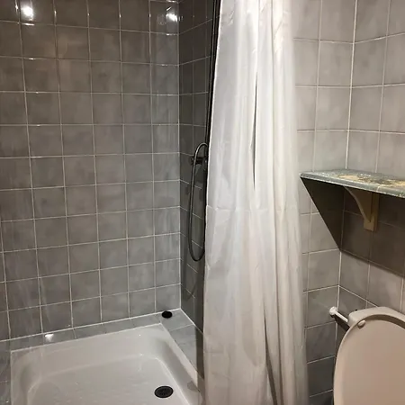 2* Avec Balcon Et Parking A Brides-les-bains, Proche Thermes Et Centre Village. - Fr-1-512-6 Apartment Brides-les-Bains