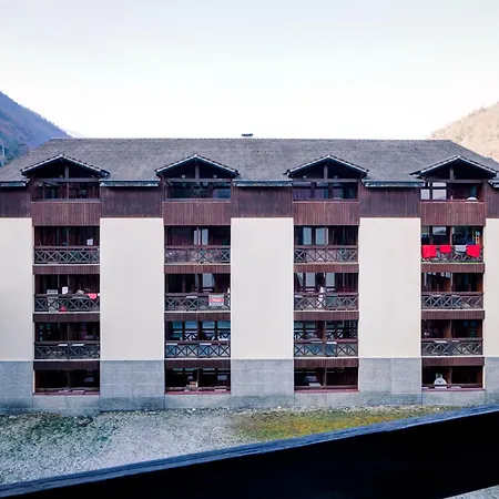 2* Avec Balcon Et Parking A Brides-les-bains, Proche Thermes Et Centre Village. - Fr-1-512-6 *